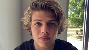 Sam Dezz