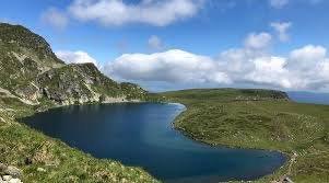 rise lake in the hills